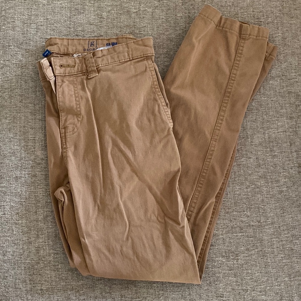 Men’s khakis